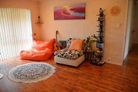 Photo of property in 9 Campile Close, East Tamaki, Auckland, 2016