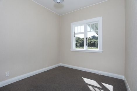 Photo of property in 38 Ongo Road, Hunterville, 4730