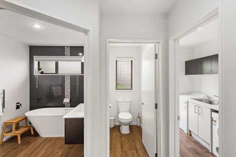 Photo of property in 33 Broadhaven Avenue, Parklands, Christchurch, 8083