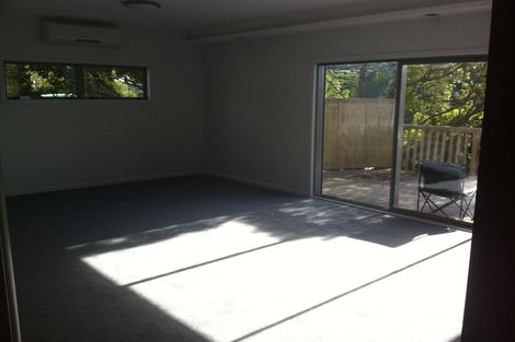 Photo of property in 58 Miromiro Road, Normandale, Lower Hutt, 5010