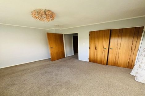 Photo of property in 3/74 West Coast Road, Glen Eden, Auckland, 0602