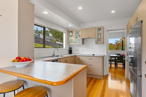 Photo of property in 81 Kennedy Avenue, Forrest Hill, Auckland, 0620