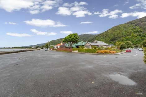 Photo of property in 14 Miro Street, Eastbourne, Lower Hutt, 5013