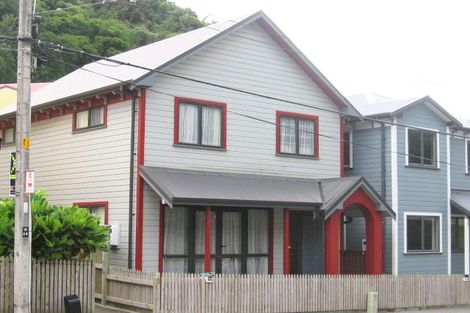 Photo of property in 166a Aro Street, Aro Valley, Wellington, 6021