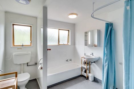 Photo of property in 16 Shirley Place, Bay View, Napier, 4104