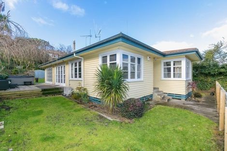Photo of property in 54 Banbury Crescent, Fairfield, Hamilton, 3214