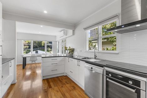 Photo of property in 103 Kenmore Street, Newlands, Wellington, 6037