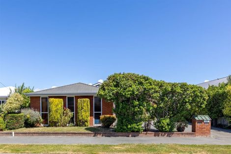 Photo of property in 1/11 Rossiter Avenue, Redwood, Christchurch, 8051
