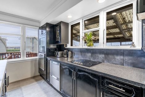 Photo of property in 44 Ocean Beach Road, Bluff, 9814