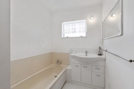 Photo of property in 570 Queen Street East, Levin, 5510