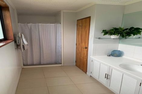 Photo of property in 1 Iwiroa Terrace, Durie Hill, Whanganui, 4500