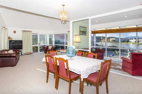 Photo of property in 11 Lakeside Villas, Whitby, Porirua, 5024