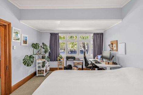 Photo of property in 32 Coote Road, Bluff Hill, Napier, 4110