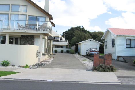 Photo of property in 9 The Esplanade, Eastern Beach, Auckland, 2012