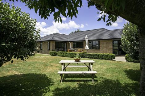 Photo of property in 4 Twin Willow Close, Cambridge, 3434