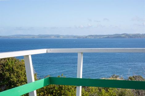 Photo of property in 28 Barrier View Road, Leigh, 0985