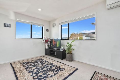 Photo of property in 238 Sturges Road, Henderson, Auckland, 0612