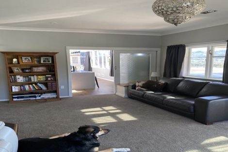 Photo of property in 112 Upper Fitzherbert Road, Wainuiomata, 5373