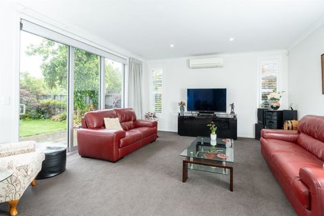 Photo of property in 1 Amokura Crescent, Flagstaff, Hamilton, 3210