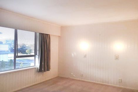 Photo of property in 5 Binda Place, Botany Downs, Auckland, 2010