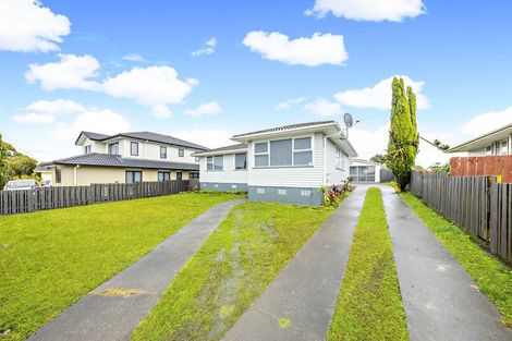 Photo of property in 11 Othello Drive, Clover Park, Auckland, 2023