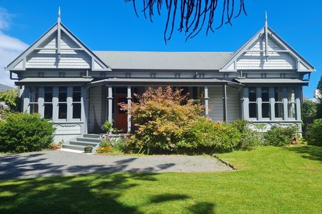 Photo of property in 58 Kings Crescent, Hutt Central, Lower Hutt, 5010