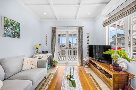 Photo of property in 4233 Great North Road, Glendene, Auckland, 0602