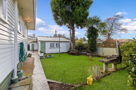 Photo of property in 34 Paraekaretu Street, Hunterville, 4730