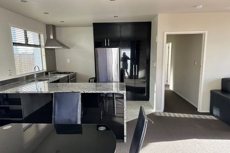 Photo of property in 2/2 Beatrice Avenue, Hillcrest, Auckland, 0627