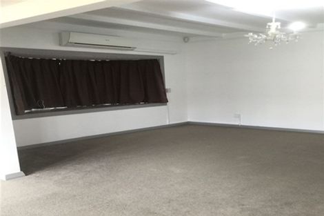 Photo of property in 1c Vanguard Road, Kelston, Auckland, 0602