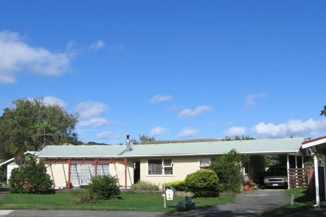 Photo of property in 4 Maoribank Grove, Brown Owl, Upper Hutt, 5018