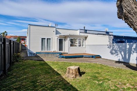 Photo of property in 2 Cornwall Street, Hutt Central, Lower Hutt, 5010