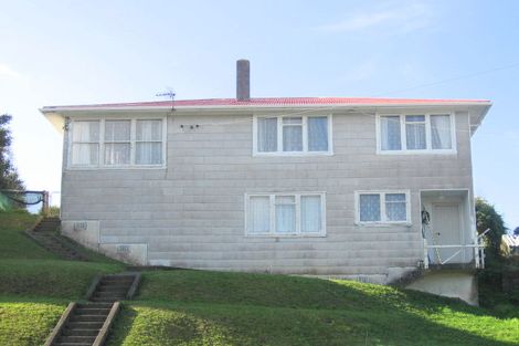 Photo of property in 48 Cornwall Crescent, Cannons Creek, Porirua, 5024