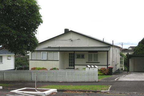Photo of property in 3/8 Exminster Street, Blockhouse Bay, Auckland, 0600