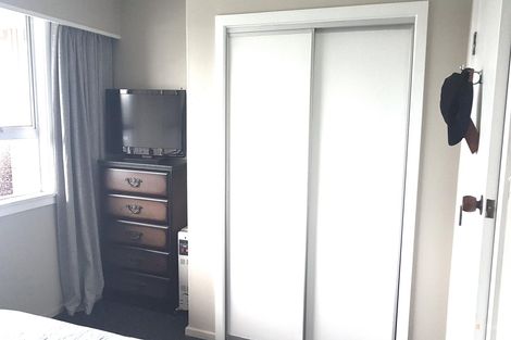 Photo of property in 1 Oxford Street, Waimate, 7924