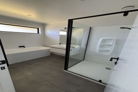 Photo of property in 43 Katania Heights, Brightwater, 7022