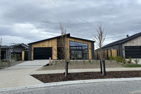 Photo of property in 8 Bragato Way, Cromwell, 9310