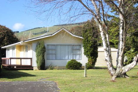 Photo of property in 25 Candu Lane, Kinloch, Taupo, 3377