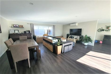 Photo of property in 1384 High Street, Taita, Lower Hutt, 5011