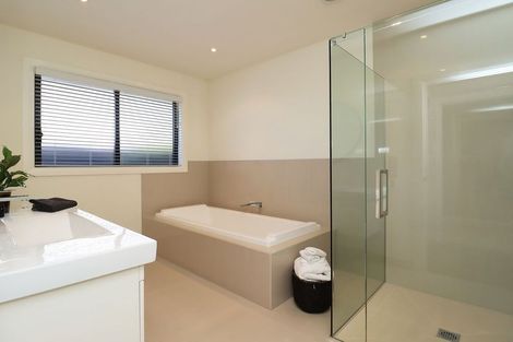 Photo of property in 2 Mcmullan Place, Oamaru North, Oamaru, 9400