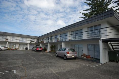 Photo of property in 8/19a Verbena Road, Birkdale, Auckland, 0626