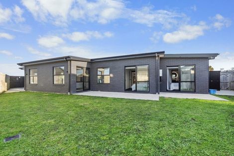 Photo of property in 17 Pragma Rise, Rototuna North, Hamilton, 3210