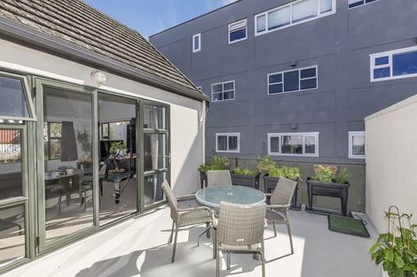 Photo of property in Victoria Town Houses, 1/219 Victoria Street, Te Aro, Wellington, 6011