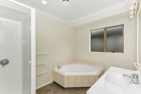 Photo of property in 4 Jersey Place, Grandview Heights, Hamilton, 3200