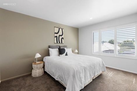 Photo of property in 8 Cunneen Place, Aidanfield, Christchurch, 8025