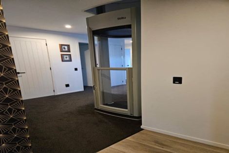 Photo of property in 5 Okoare Lane, Ferndale, New Plymouth, 4310