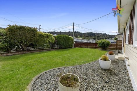 Photo of property in 337 George Street, Stokes Valley, Lower Hutt, 5019