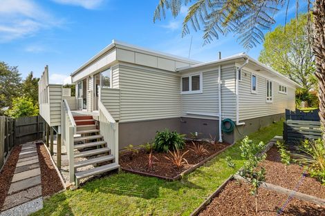 Photo of property in 12 Renata Crescent, Te Atatu Peninsula, Auckland, 0610