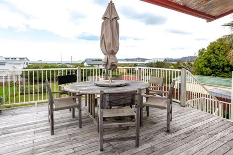 Photo of property in 261 Cook Drive, Whitianga, 3510