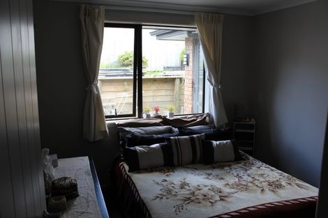 Photo of property in 102 Barrington Drive, Huntington, Hamilton, 3210